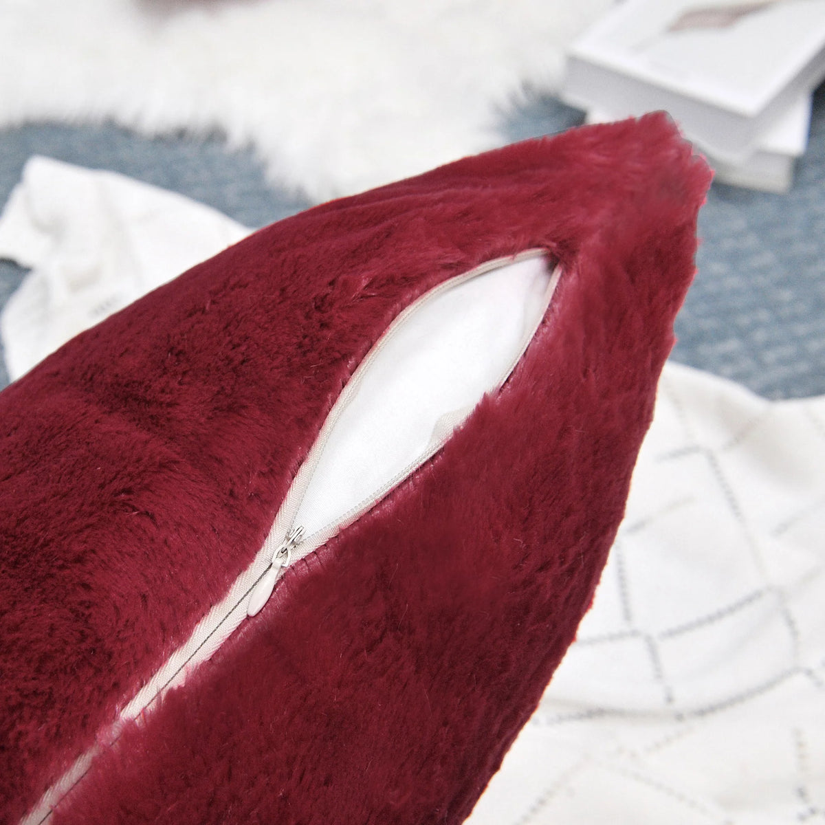 Faux Fur Throw Pillow Cover 4 Piece Set Z46412