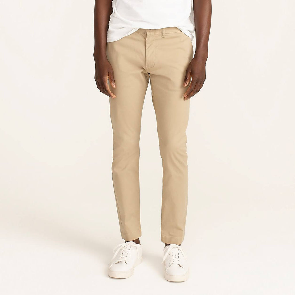 Skinny-Fit Stretch Chino Pant D680927