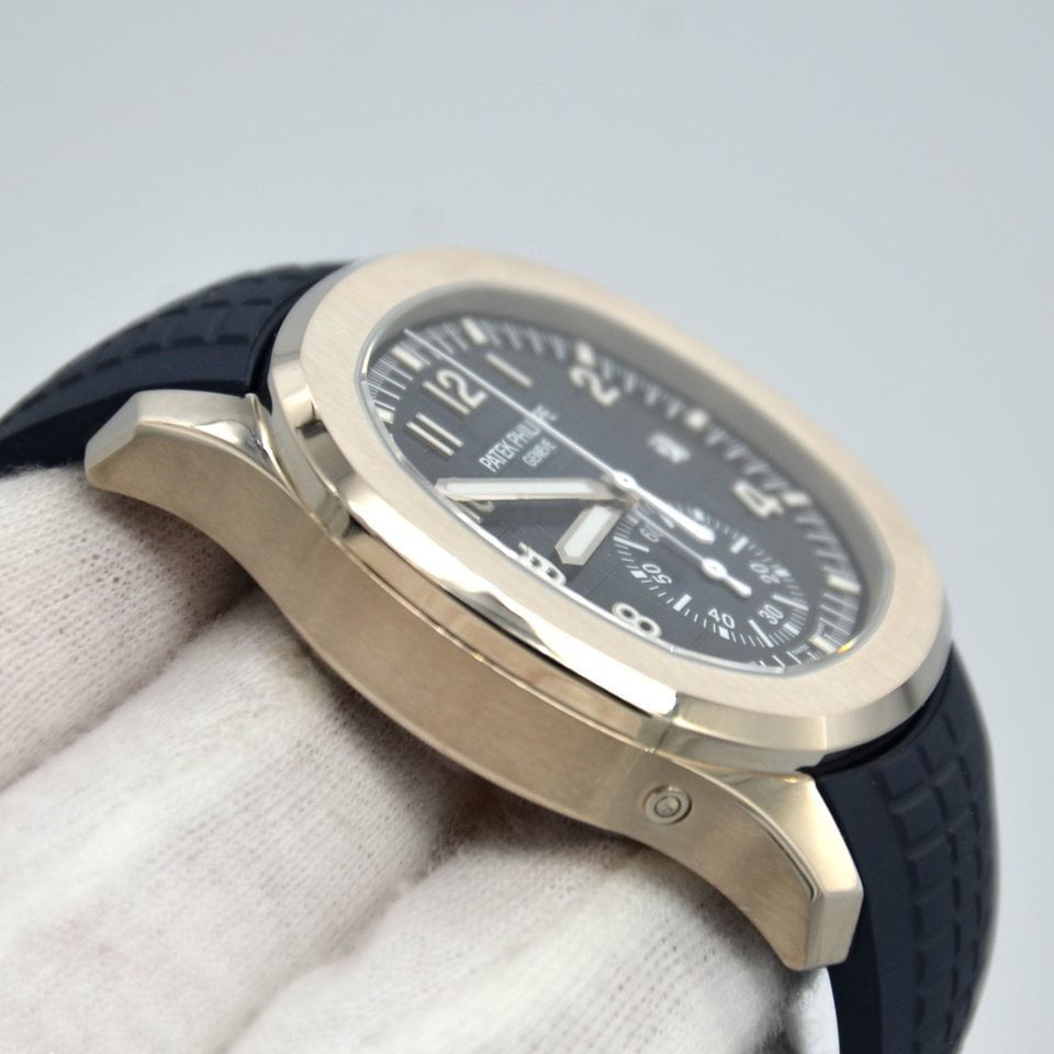 Mens Watch 42.2mm B8500