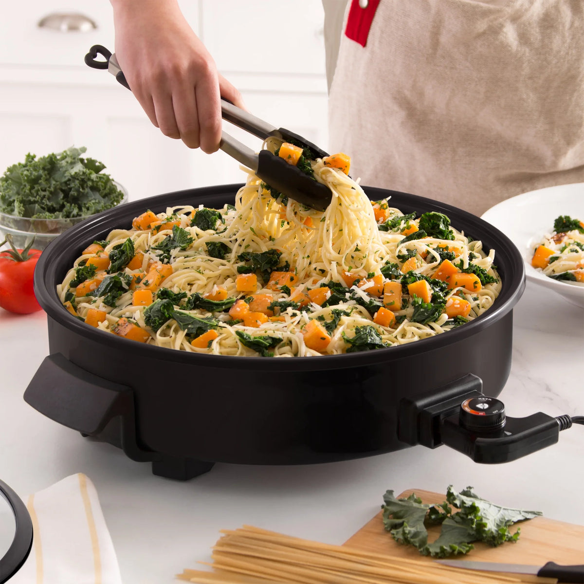 14 inch Nonstick Electric Skillet, 20 Cup Capacity, Black O877096