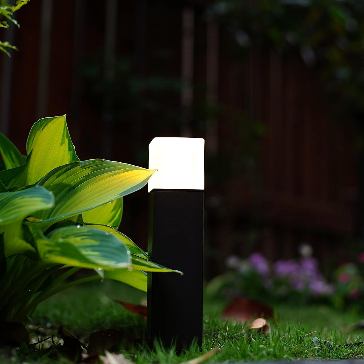 2W LED Pathway Lights Die-Cast Aluminum Warm White 8Pack R194