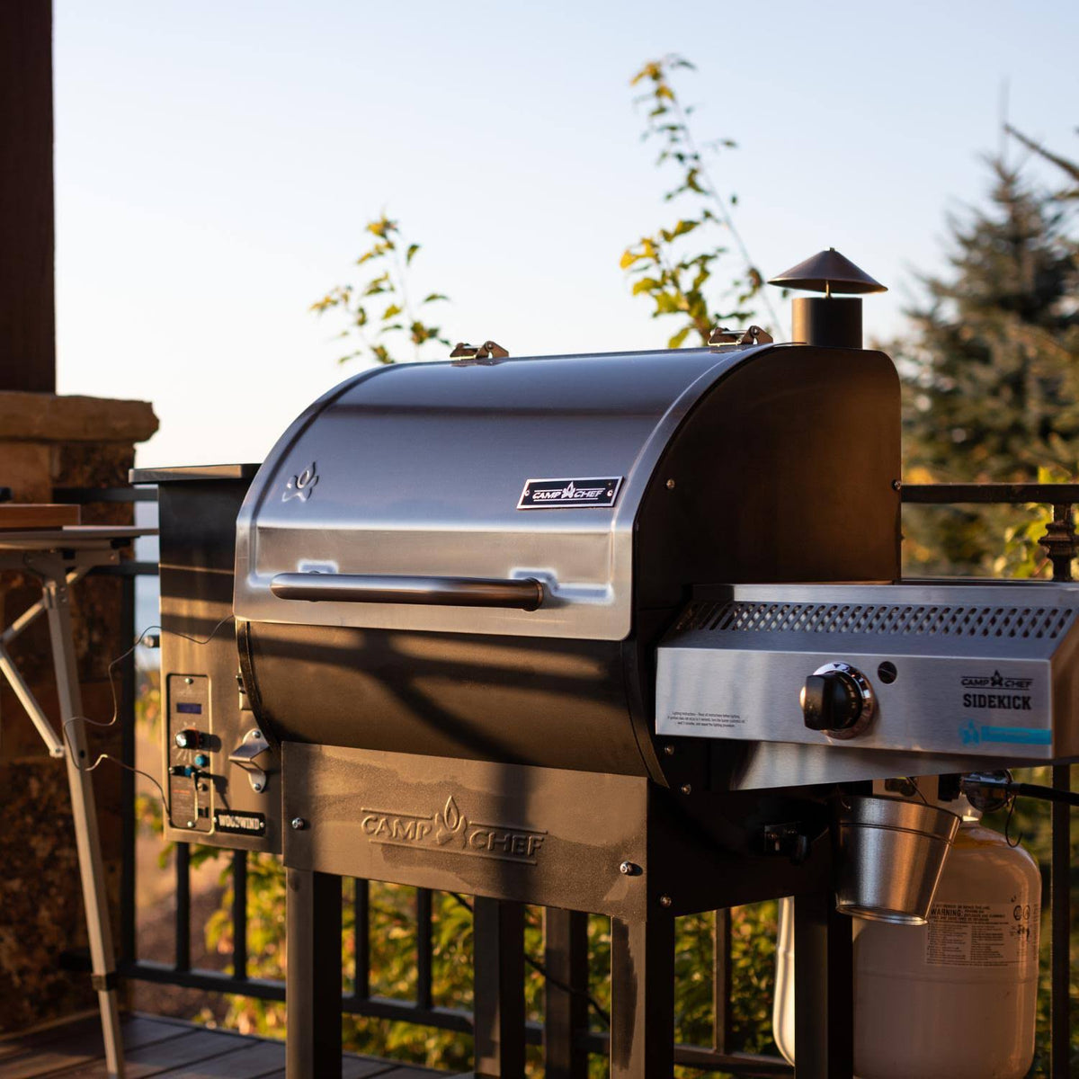 Pellet Grill with Sidekick Stove Griddle Accessory X8968