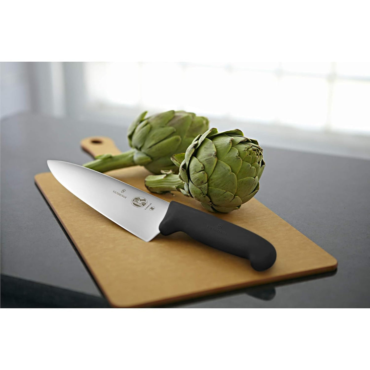 Black 8 in Straight Chef's Knife Q7208