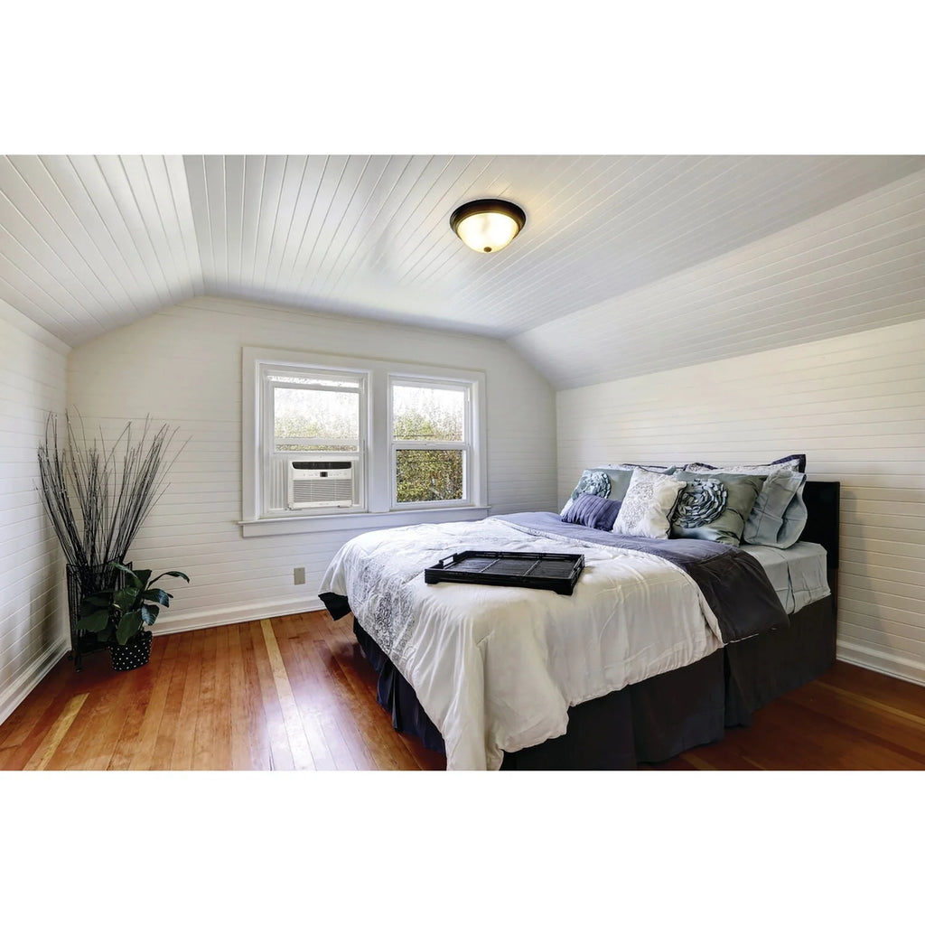 5,000 BTU Window-Mounted Air Conditioner with Remote Control, White Y658028
