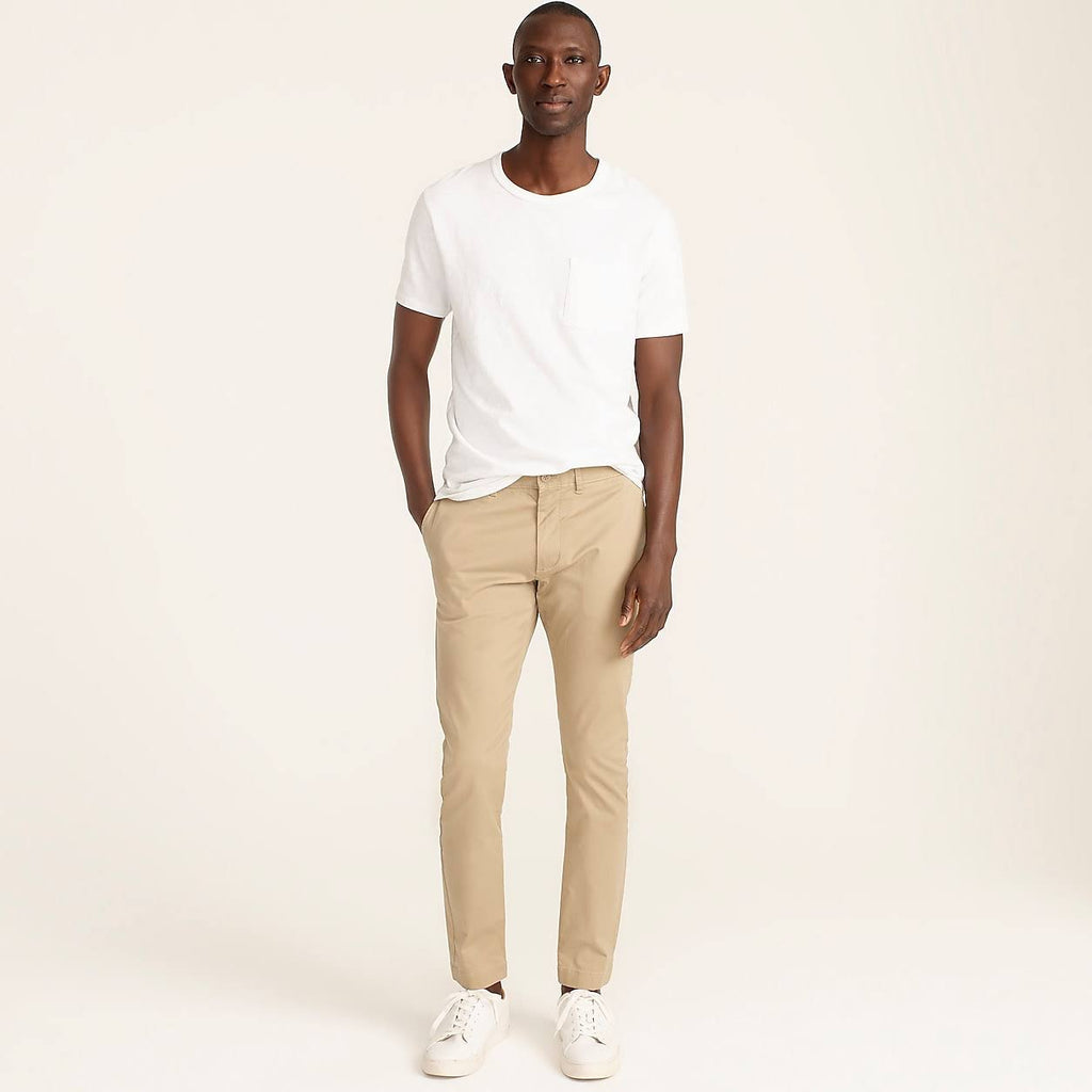 Skinny-Fit Stretch Chino Pant D680927
