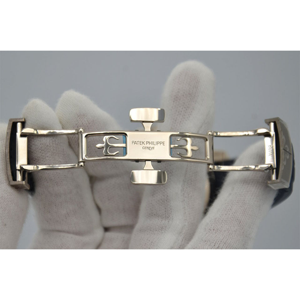 Mens Watch 42.2mm B8500