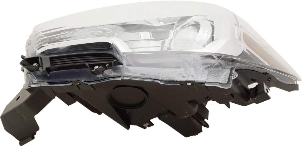 Toyota Tacoma Headlight 2018 Pair Driver and Passenger Side Halogen Type U208957