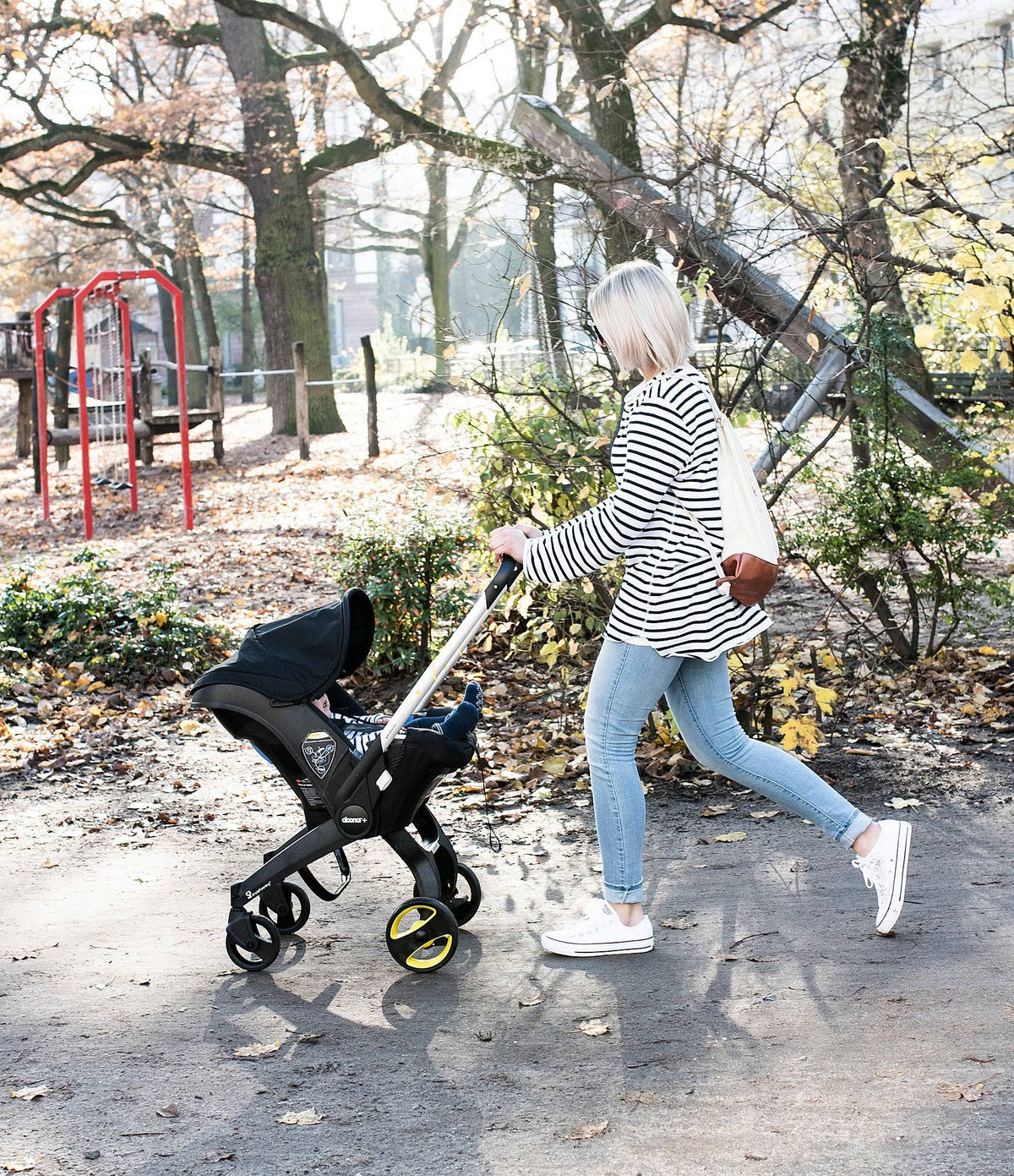 Nitro Black Infant Car Seat Stroller with Base K3094