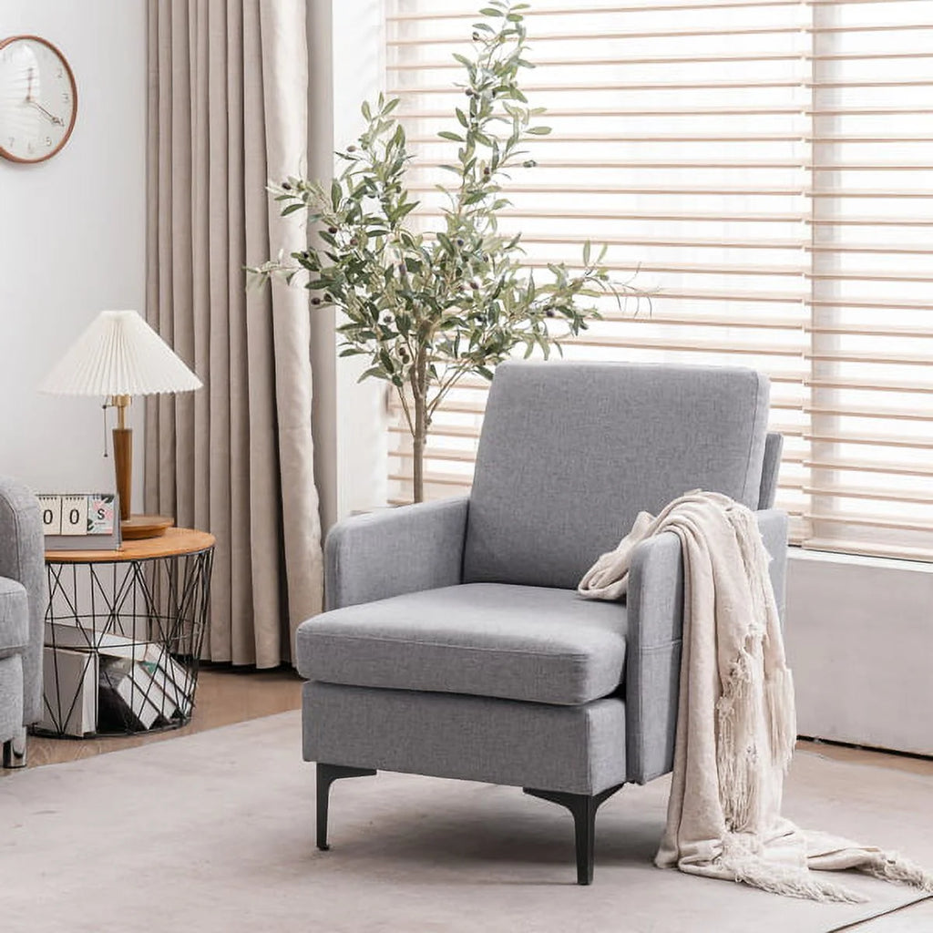 Light Grey Lounge Chair O3349