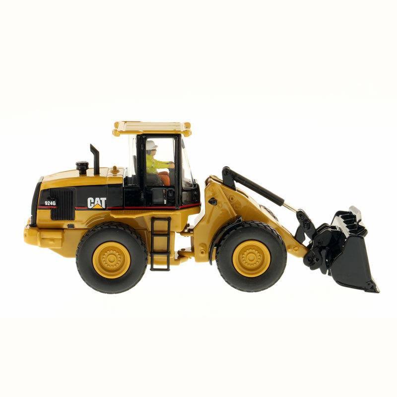 1/50 Wheel Loader with Operator M234