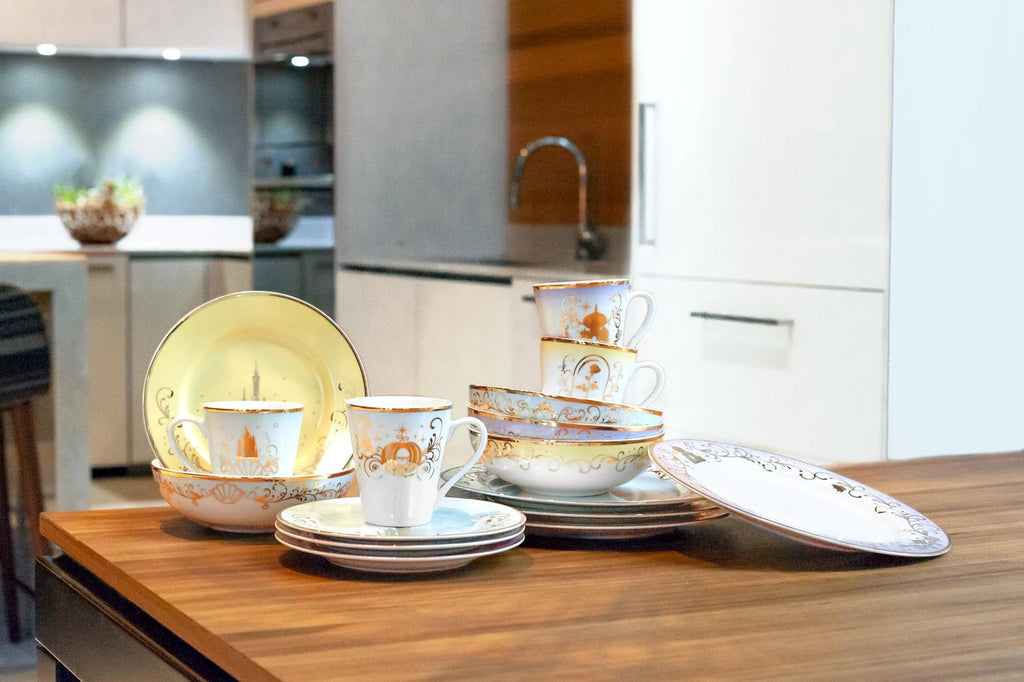 16-Piece Dinnerware Set A468383