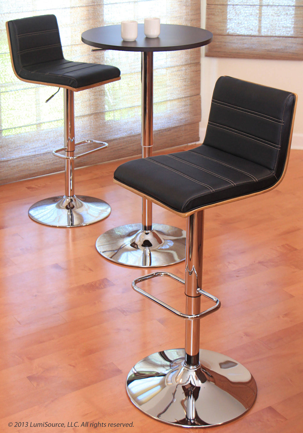 Walnut/Black Barstool I52828