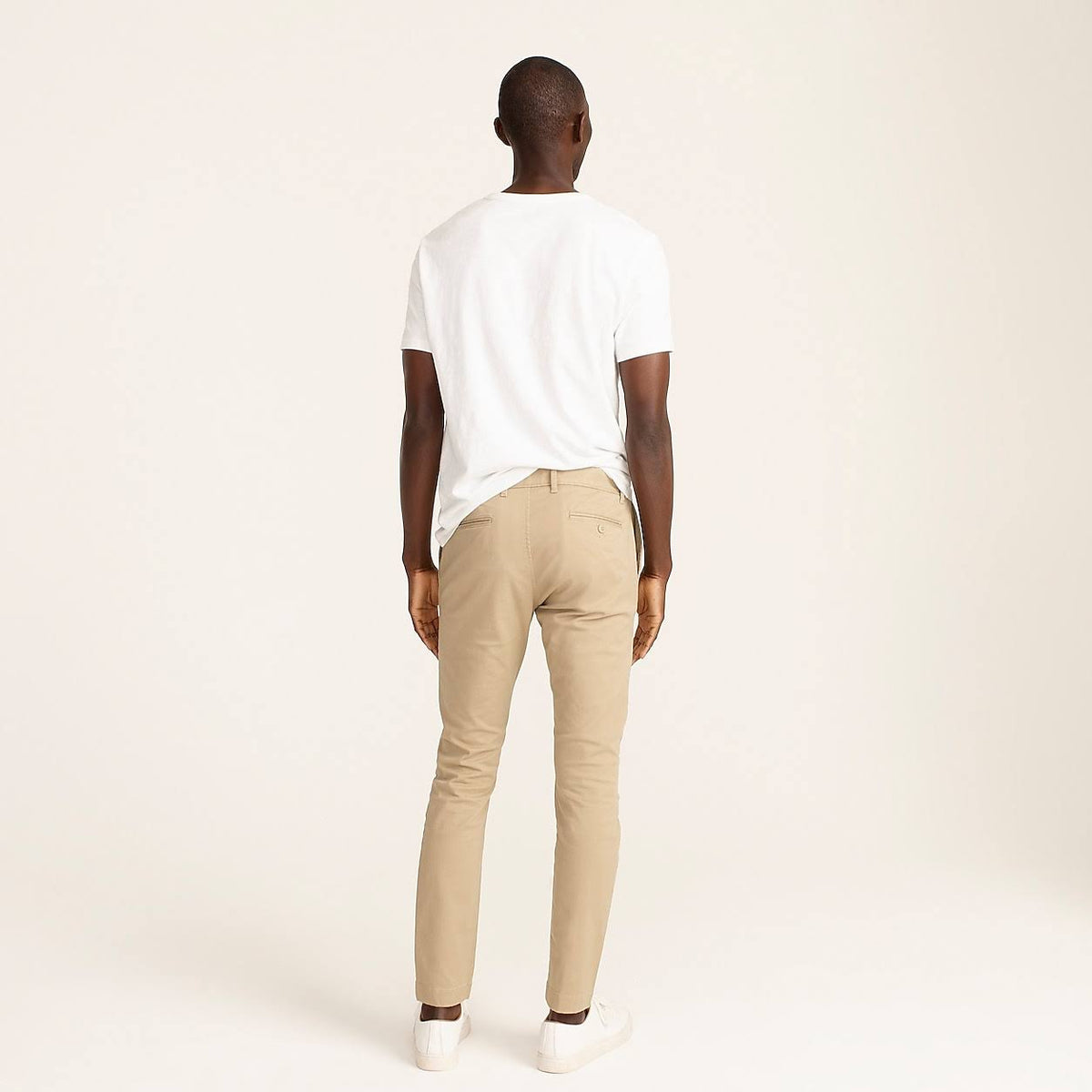 Skinny-Fit Stretch Chino Pant D680927